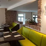 Hotel-restaurant 1735 Hotel