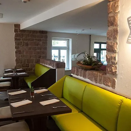 Hotel-restaurant 1735 Hotel