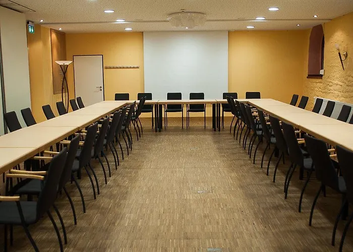 Hotel-restaurant 1735 מלון שפייר