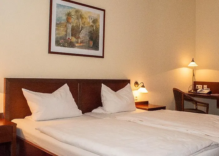 Hotel-restaurant 1735 מלון שפייר