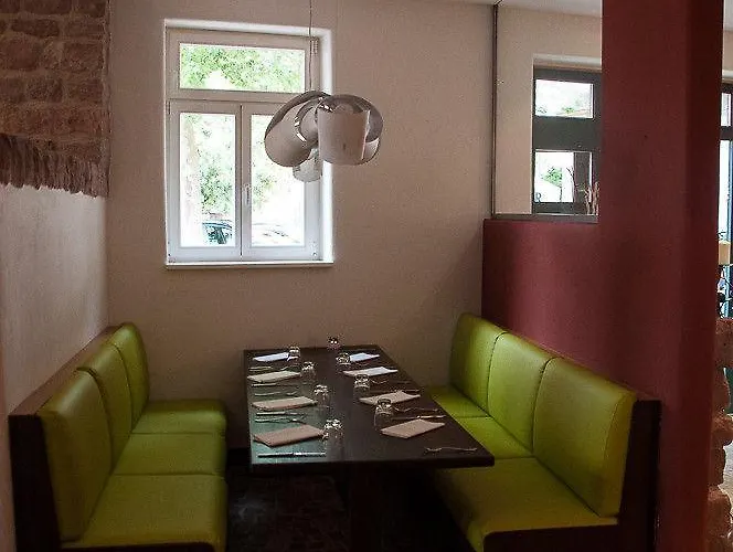 Hotel-restaurant 1735 3* שפייר